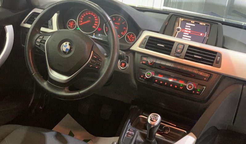 BMW 316D touring completo