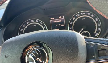 SKODA OCTAVIA COMBI RS DSG completo