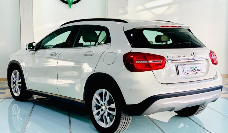 Mercedes-benz gla 200d completo