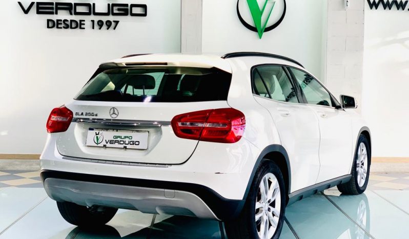 Mercedes-benz gla 200d completo