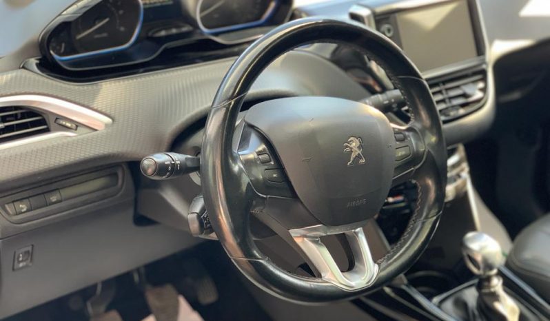 Peugeot 2008 4×4 diesel completo