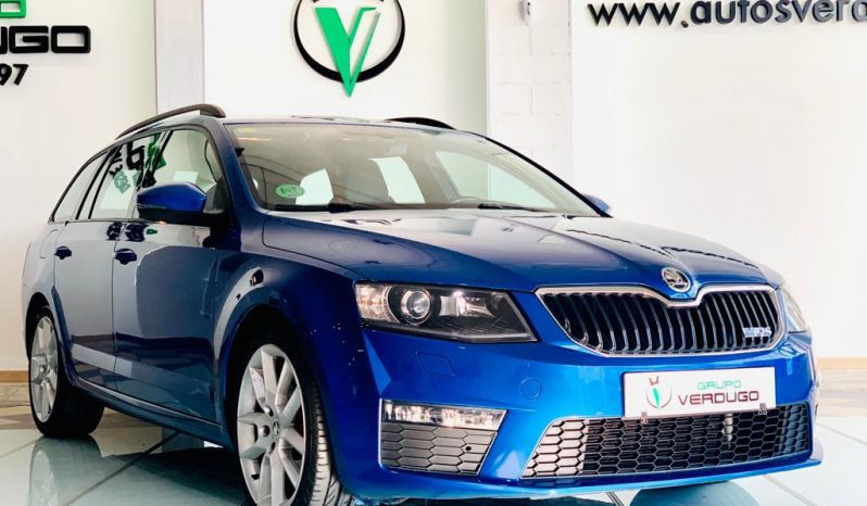 SKODA OCTAVIA COMBI RS DSG completo