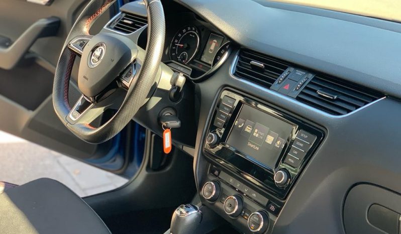 SKODA OCTAVIA COMBI RS DSG completo
